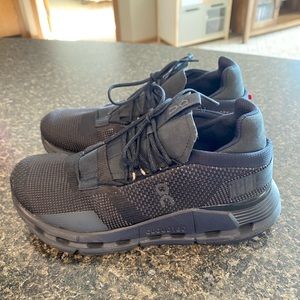 On Running Cloudnova Women’s Shoes Size 7